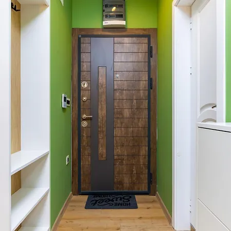 Bright & Cozy In By Flat Mаnager *